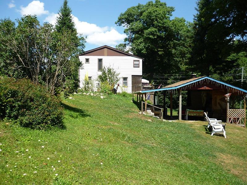 Silver Springs Cottage Resort Harcourt Exterior foto