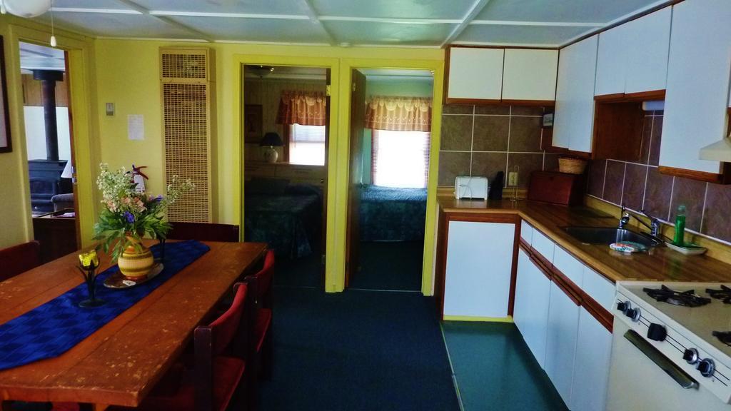 Silver Springs Cottage Resort Harcourt Exterior foto