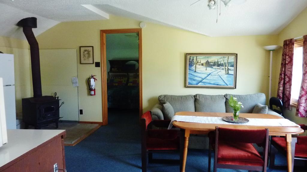 Silver Springs Cottage Resort Harcourt Exterior foto